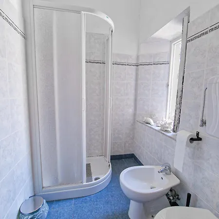 La Casa Di Ella La Spezia